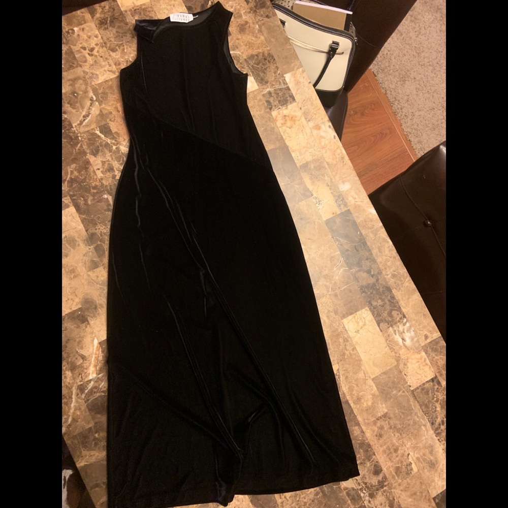 EUC - Marian & Maral Velvet Dress